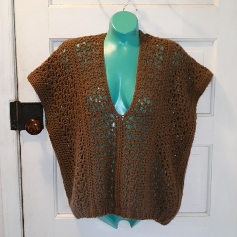 Vintage 1970s brown homemade crochet